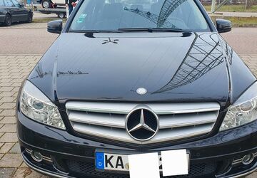Mercedes-Benz 220 175.331 km 9.500 &euro; Karlsruhe 76131