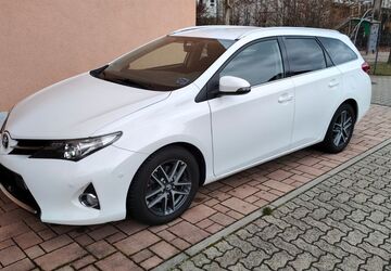 Toyota Auris Touring Sports 133.000 km 9.500 &euro; Germersheim 76726