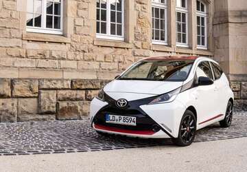 Toyota Aygo 24.600 km 8.000 &euro; Landau 76829