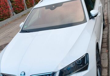 Skoda Superb 150.000 km 17.000 &euro; Gernsbach 76593