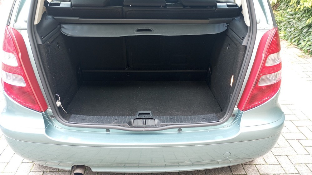 Mercedes-Benz A 150 114.500 km 3.333 &euro; Karlsruhe 76133