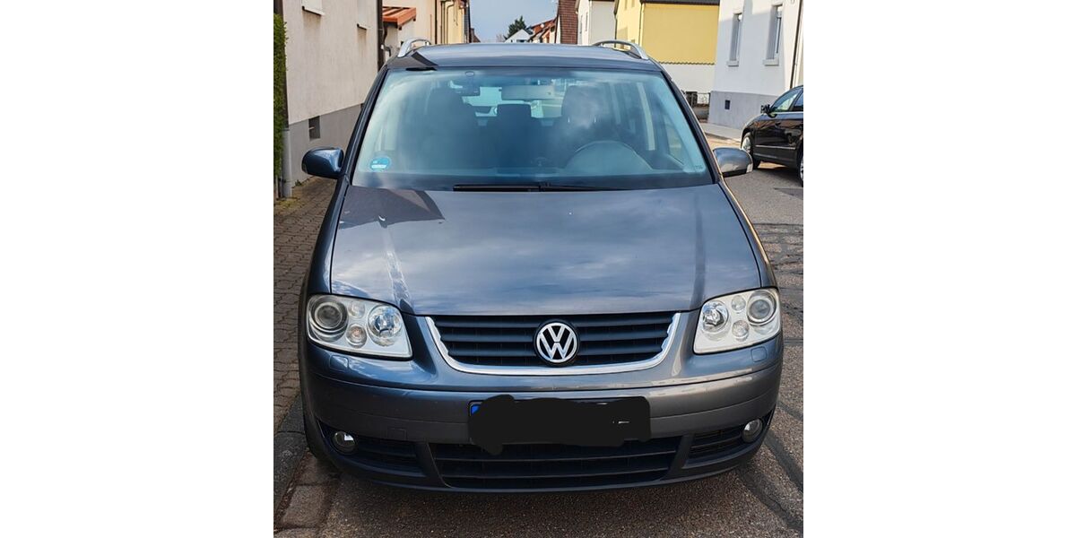 VW Touran 267.000 km 3.500 &euro; Ubstadt-Weiher 76698