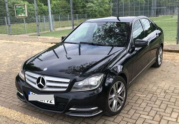Mercedes-Benz 220 204.200 km 11.700 &euro; Bretten 75015