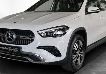 Mercedes-Benz GLA 200 6.100 km 38.950 &euro; Karlsruhe 76185