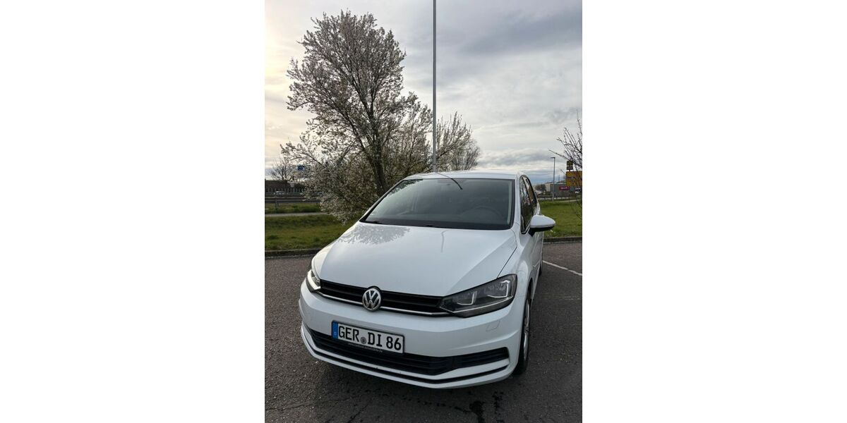VW Touran 180.000 km 12.400 &euro; Wörth am Rhein 76744