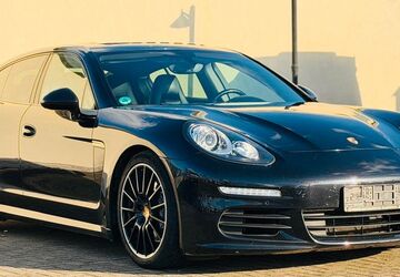 Porsche Panamera 136.000 km 34.990 &euro; Au am Rhein 76474