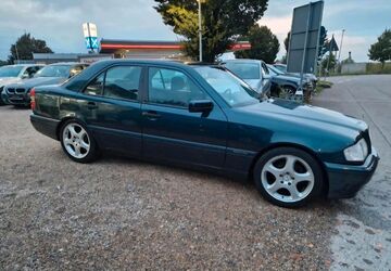 Mercedes-Benz C 180 183.000 km 6.000 &euro; Karlsruhe 76135