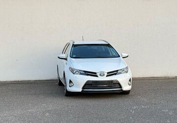 Toyota Auris Touring Sports 190.000 km 8.499 &euro; Kandel 76870