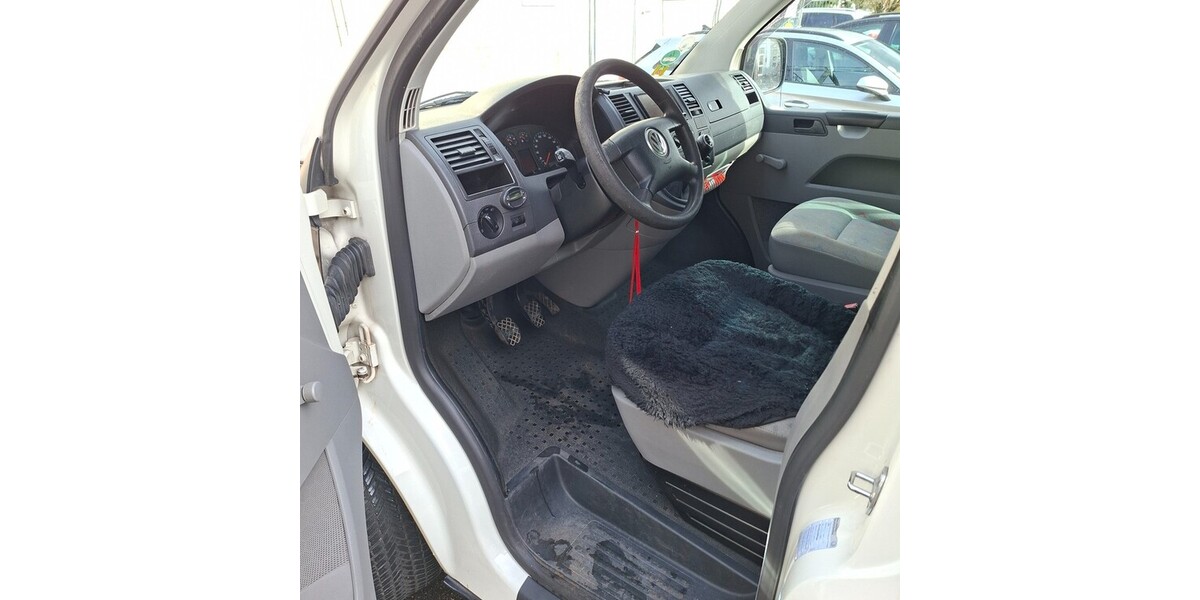 VW T 5 278.000 km 12.400 &euro; Karlsruhe 76133