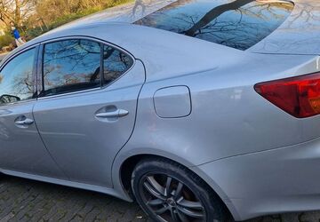 Lexus IS 220 210.000 km 4.500 &euro; Karlsruhe 76137