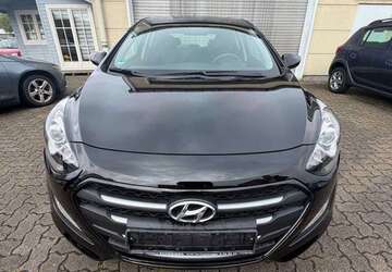 Hyundai i30 73.000 km 8.999 &euro; Pforzheim 75179