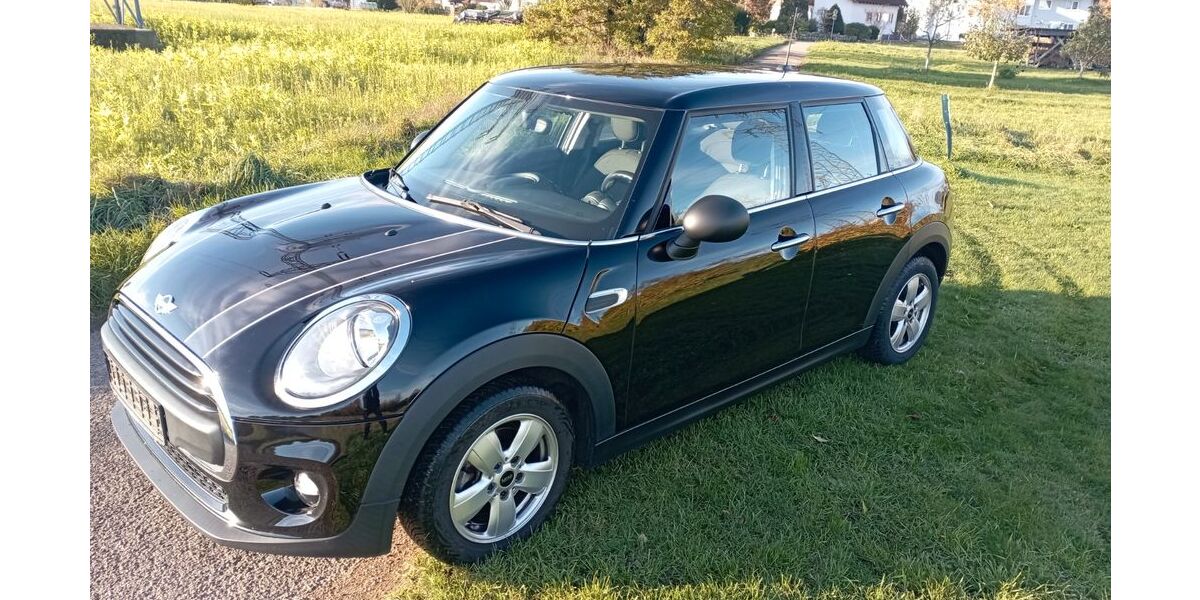 Mini ONE 46.500 km 11.111 &euro; Rastatt 76437