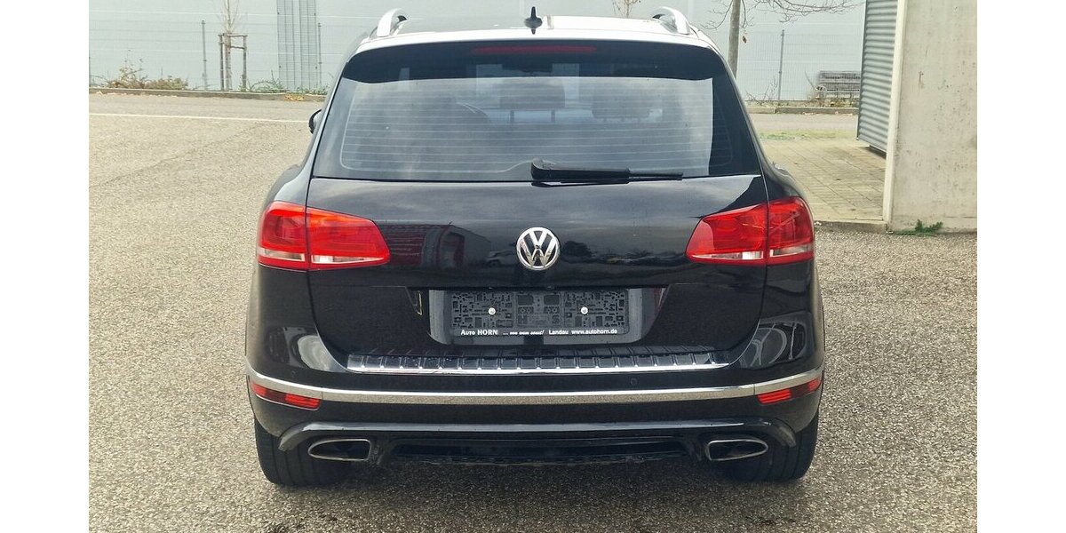 VW Touareg V6 TDI R-Line NAVI Luftfederung AHK 190.000 km 19.998 &euro; Landau 76829