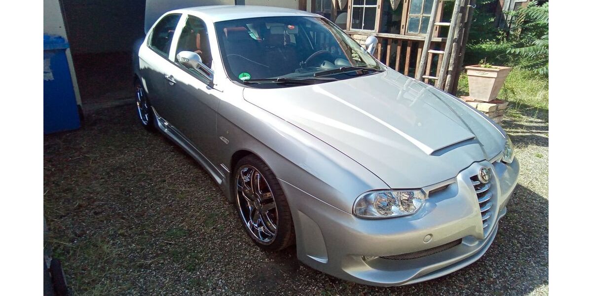 Alfa Romeo 156 164.856 km 12.500 &euro; Oberhausen-Rheinhausen 68794