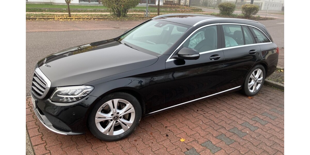 Mercedes-Benz 300 147.000 km 22.980 &euro; Ettlingen 76275