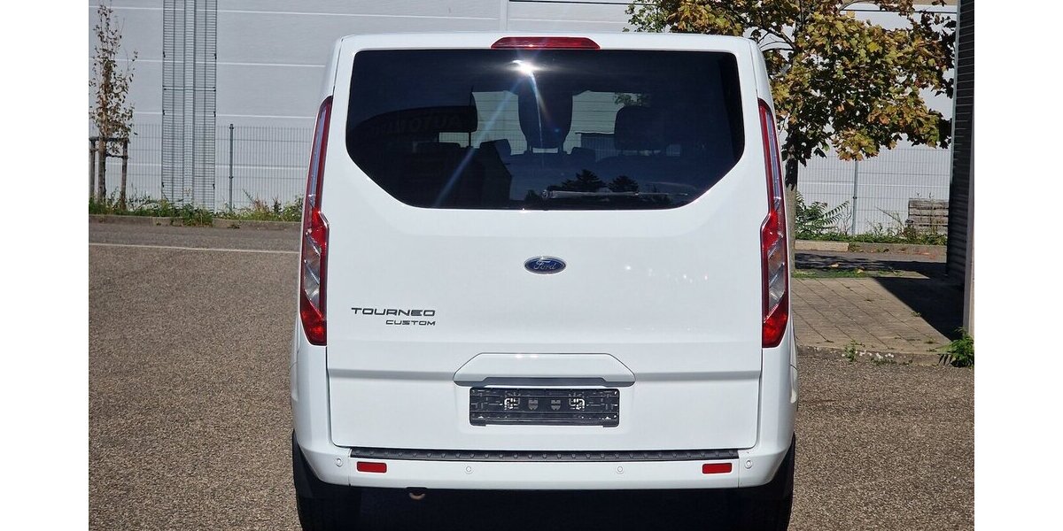 Ford Tourneo Custom 320 L1 H1 Tourneo Trend Klima 60.000 km 31.499 &euro; Landau 76829