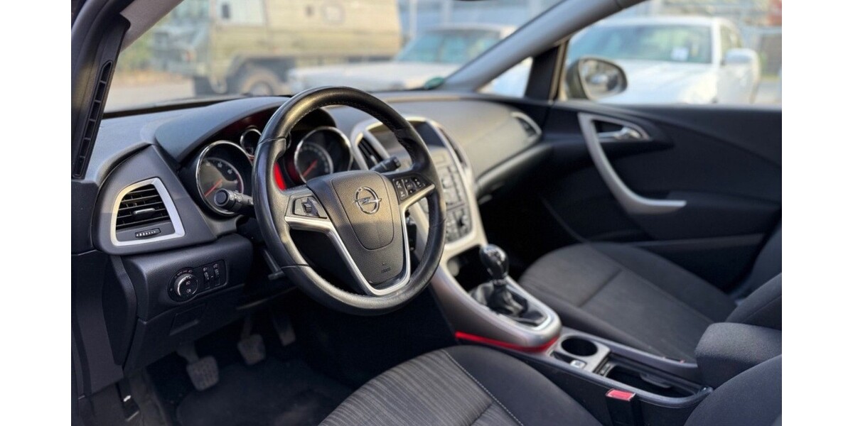 Opel Astra J 178.000 km 4.500 &euro; Malsch 76316