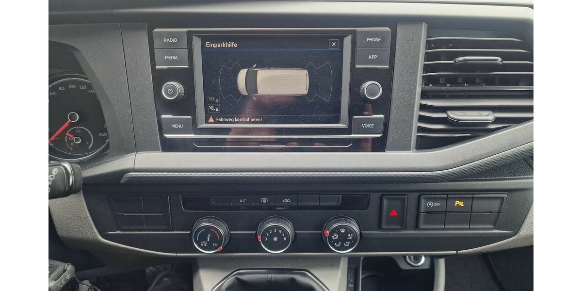 VW T6 Kombi 2.0 TDI Klima Standheizung AHK 6 Sitze 110.000 km 21.599 &euro; Landau 76829