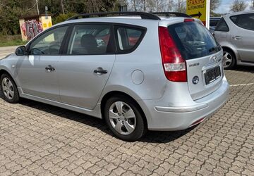 Hyundai i30 214.000 km 2.350 &euro; Herxheim 76863
