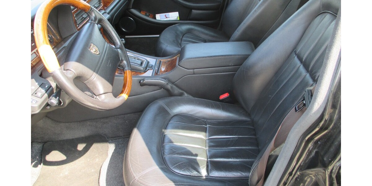 Jaguar X-Type 203.000 km 4.750 &euro; Knittelsheim 76879