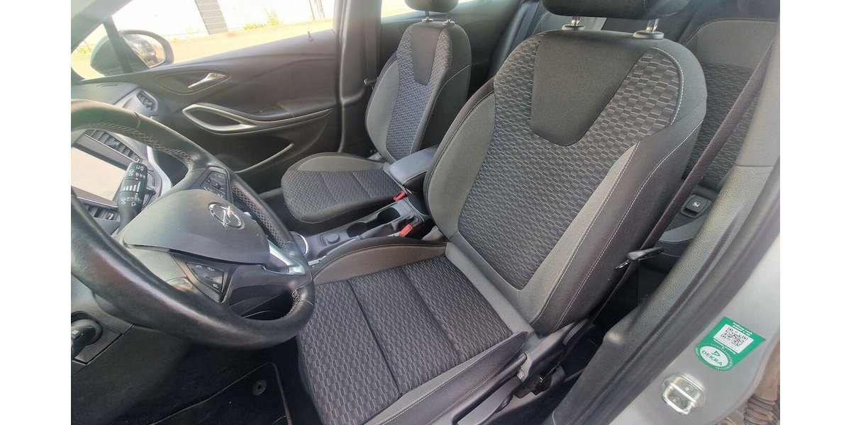 Opel Astra 1.2 Turbo Edition Klimaautomatic NAVI 49.000 km 16.499 &euro; Landau 76829