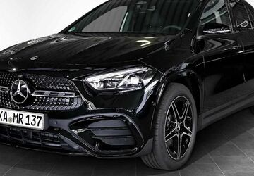 Mercedes-Benz GLA 200 11.713 km 42.580 &euro; Karlsruhe 76185