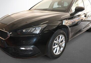 Seat Leon 133.200 km 18.980 &euro; Karlsruhe 76131