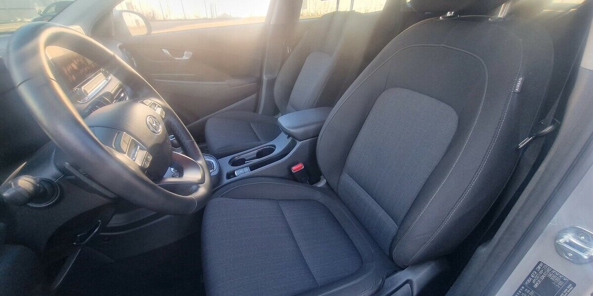 Hyundai Kona 1.6GDI Prime NAVI Klimaautomatik 77.000 km 22.499 &euro; Landau 76829