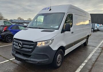 Mercedes-Benz Sprinter 156.452 km 16.990 &euro; Bretten 75015