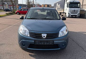 Dacia Sandero 45.000 km 2.900 &euro; Karlsruhe 76185