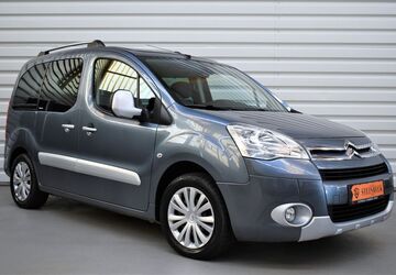 Citroen Berlingo 72.300 km 12.990 &euro; Forst 76694