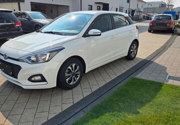 Hyundai i20 53.000 km 10.500 &euro; Ötigheim 76470
