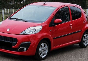 Peugeot 107 64.000 km 7.500 &euro; Landau 76829