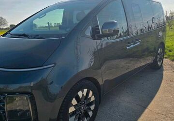 Hyundai STARIA 42.000 km 39.900 &euro; Stutensee 76297