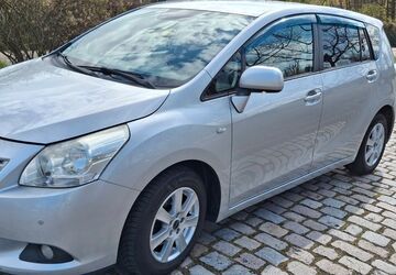 Toyota Verso 351.000 km 3.300 &euro; Durmersheim 76448