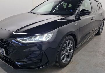 Ford Focus 61.000 km 19.250 &euro; Landau 76829