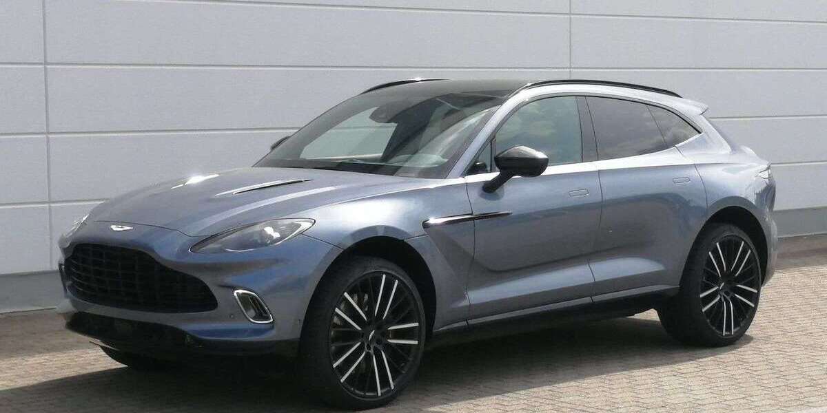 Aston Martin DBX 6.800 km 149.998 &euro; Landau 76829