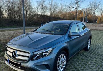 Mercedes-Benz GLA 200 32.500 km 18.500 &euro; Karlsruhe 76187