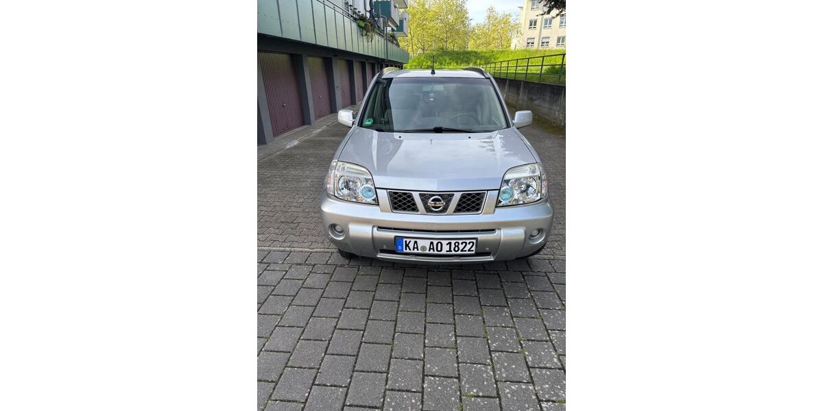Nissan X-Trail 112.000 km 4.180 &euro; Rheinstetten 76287