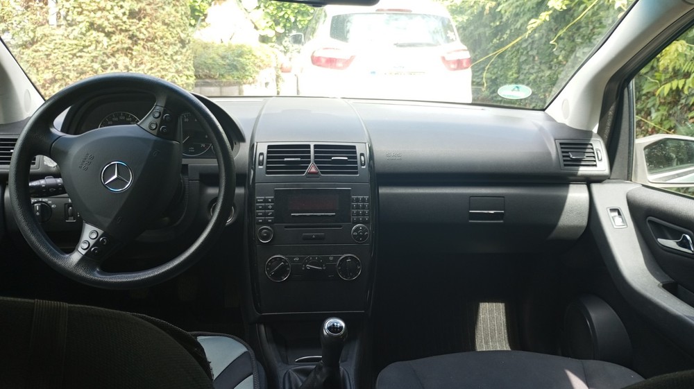 Mercedes-Benz A 150 114.500 km 3.333 &euro; Karlsruhe 76133