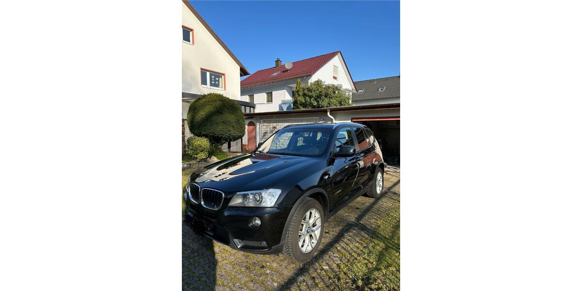BMW X3 215.000 km 10.900 &euro; Karlsruhe 76135
