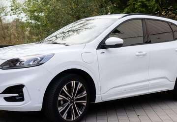 Ford Kuga 42.500 km 24.999 &euro; Gaggenau 76571