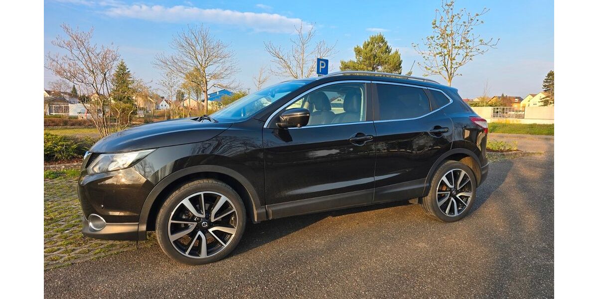 Nissan Qashqai 125.875 km 12.995 &euro; Philippsburg 76661