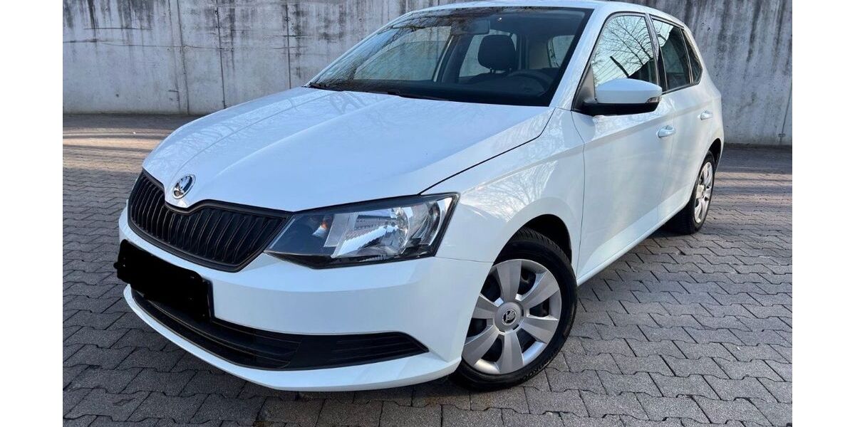 Skoda Fabia 136.700 km 7.200 &euro; Karlsruhe 76133