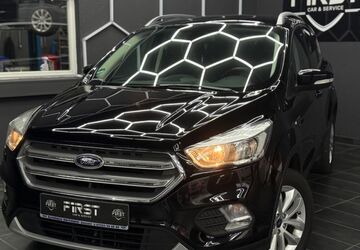 Ford Kuga 95.000 km 12.999 &euro; Bietigheim 76467