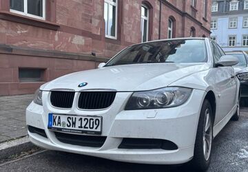 BMW 318 157.000 km 5.800 &euro; Karlsruhe 76137