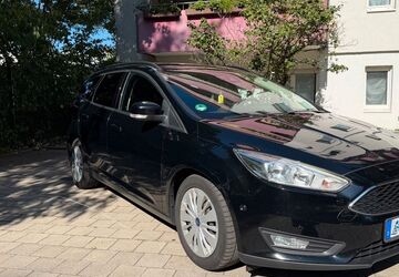 Ford Focus 139.005 km 8.800 &euro; Karlsruhe 76185
