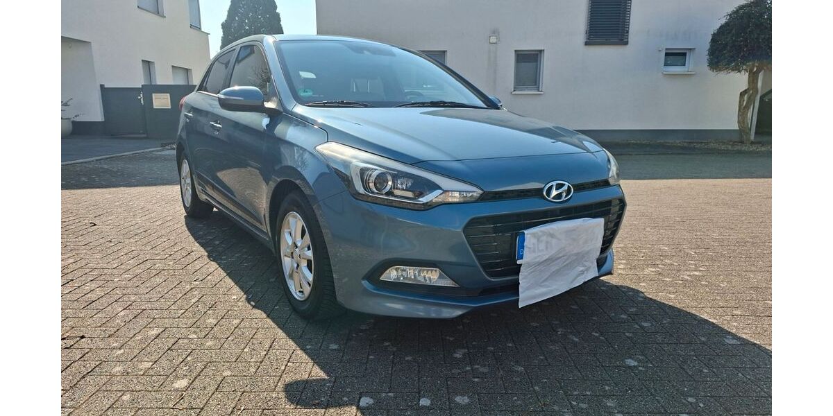 Hyundai i20 107.000 km 9.250 &euro; Neupotz 76777