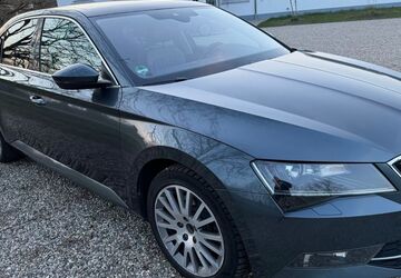 Skoda Superb 251.214 km 14.000 &euro; Kuppenheim 76456