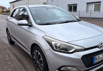 Hyundai i20 81.000 km 9.500 &euro; Karlsruhe 76187